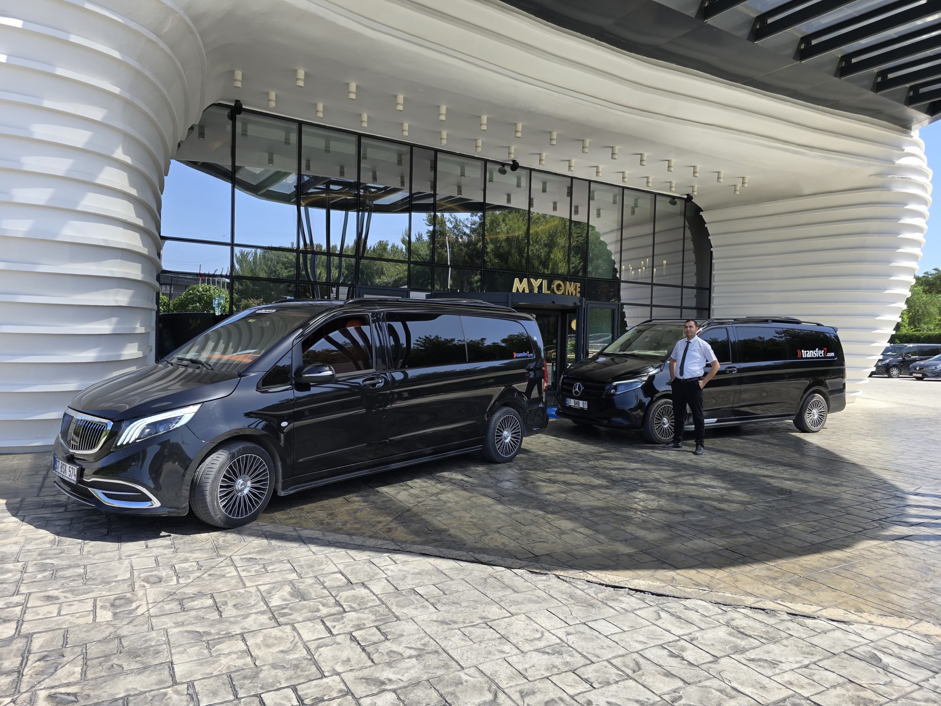 Bequemer, kostengünstiger Flughafen-VIP-Transfer