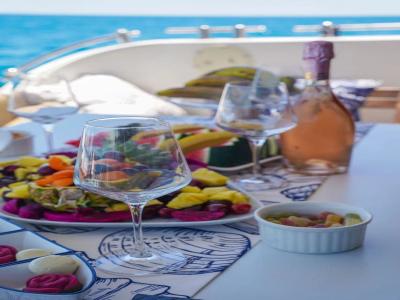 VIP Yat Turu Lara'dan